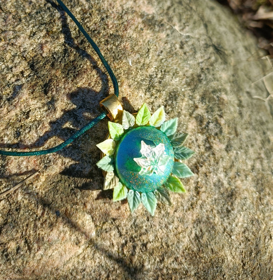 Maple Leaf Crested Necklace