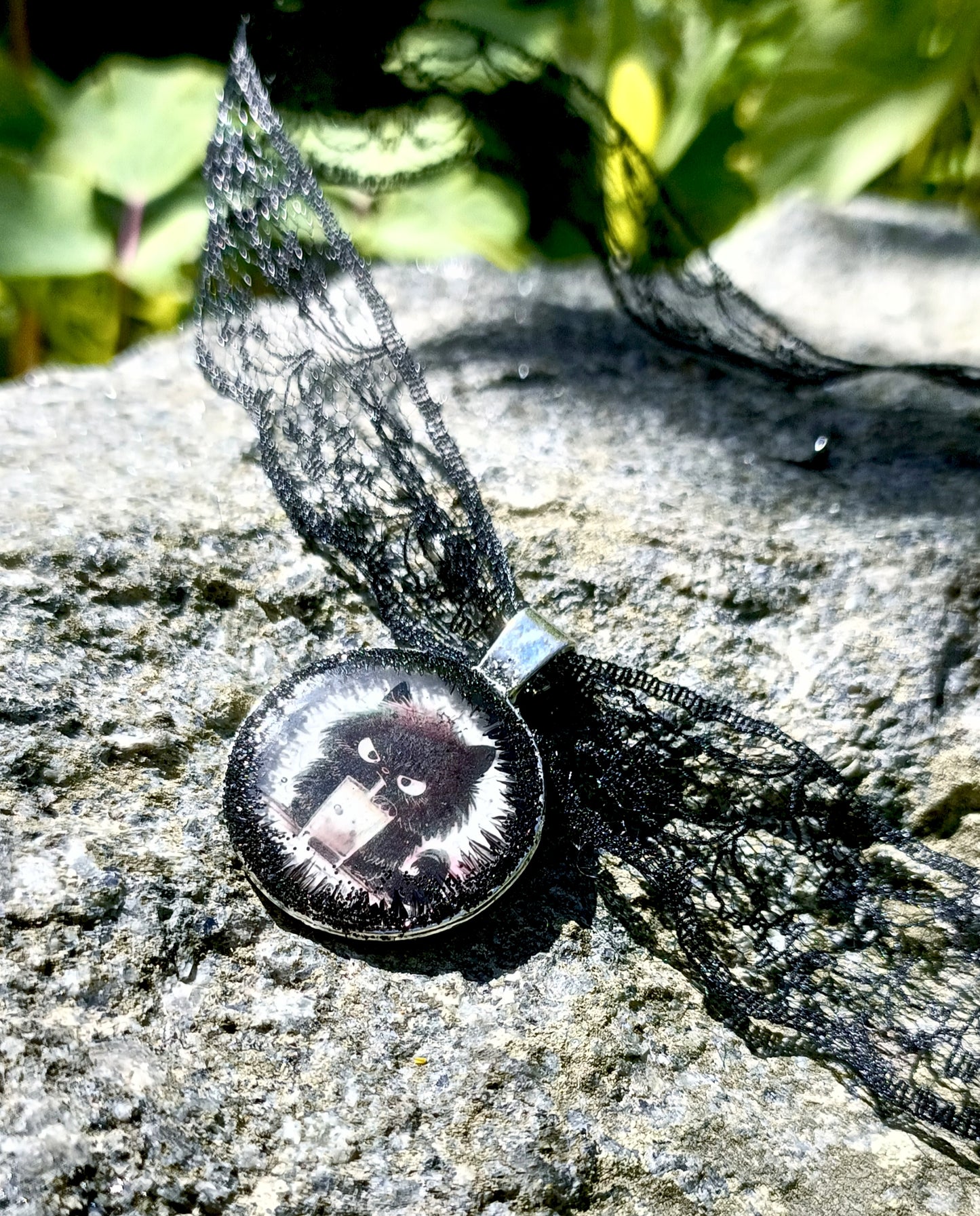 Black cat choker