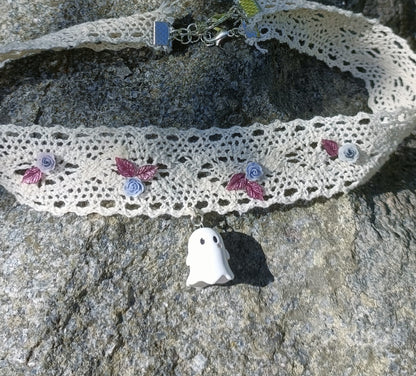 Ghost Lace Choker