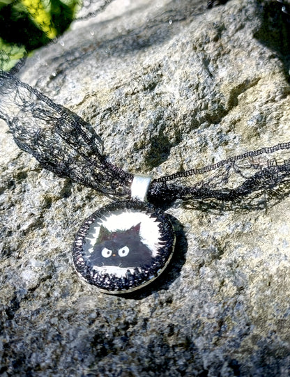 Black cat choker