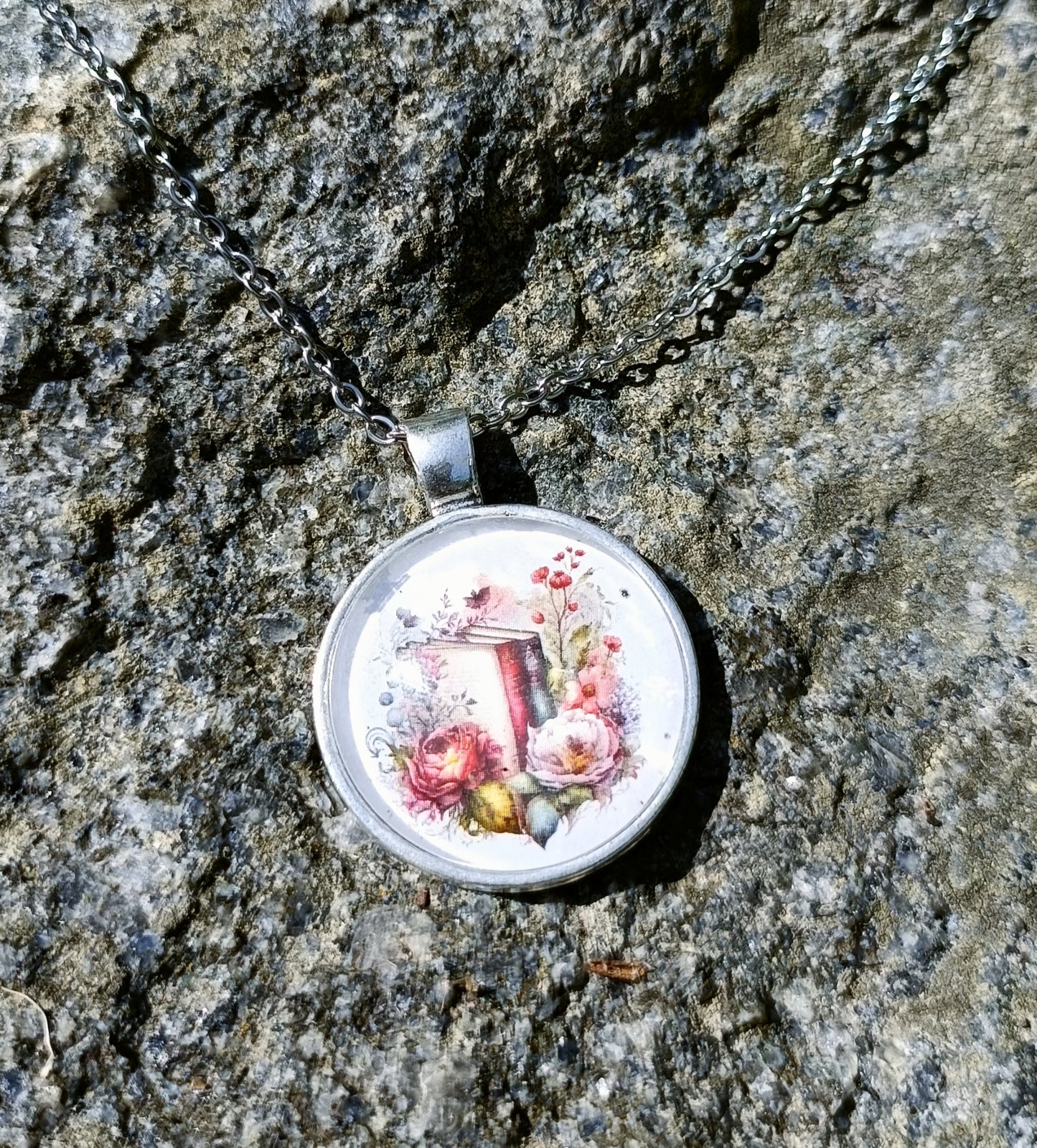 Bookquet Necklace